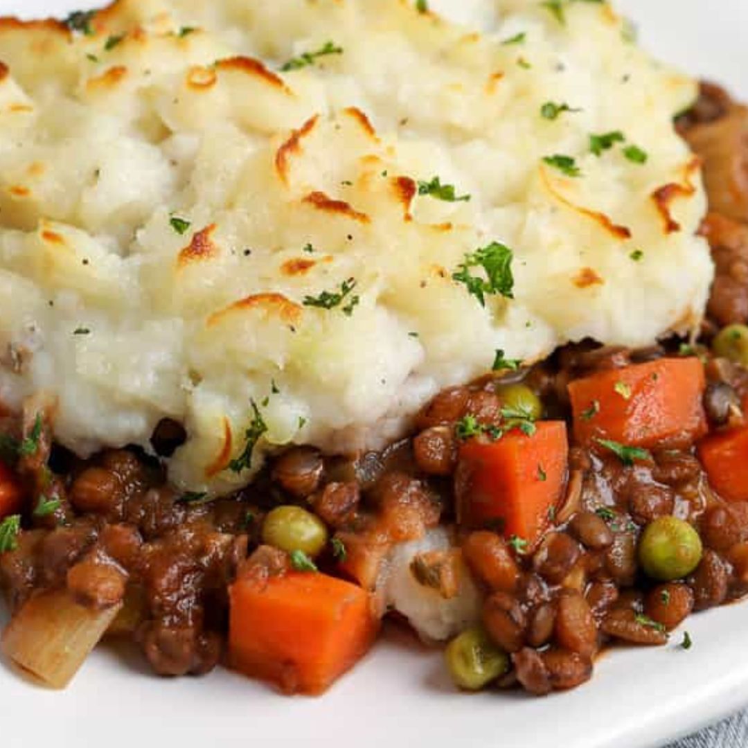 Red Lentil Bolognese Protein Packed Shepherds Pie Meal with Vegetable Medley Side (Gluten Free, Dairy Free, Not Spicy)