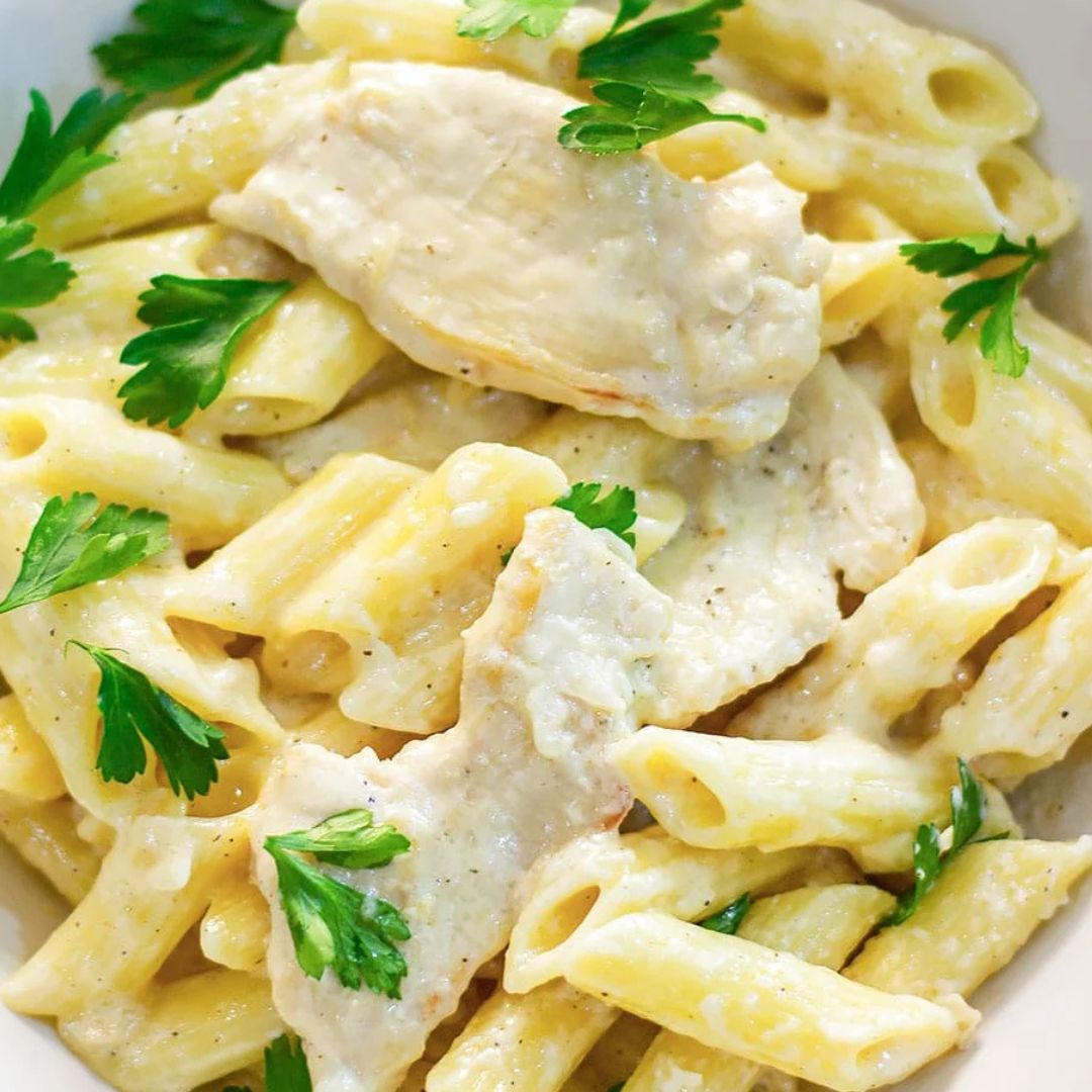 (Whitney School Lunch Thursday) Creamy Penne Carbonara Pasta with Rotisserie Chicken